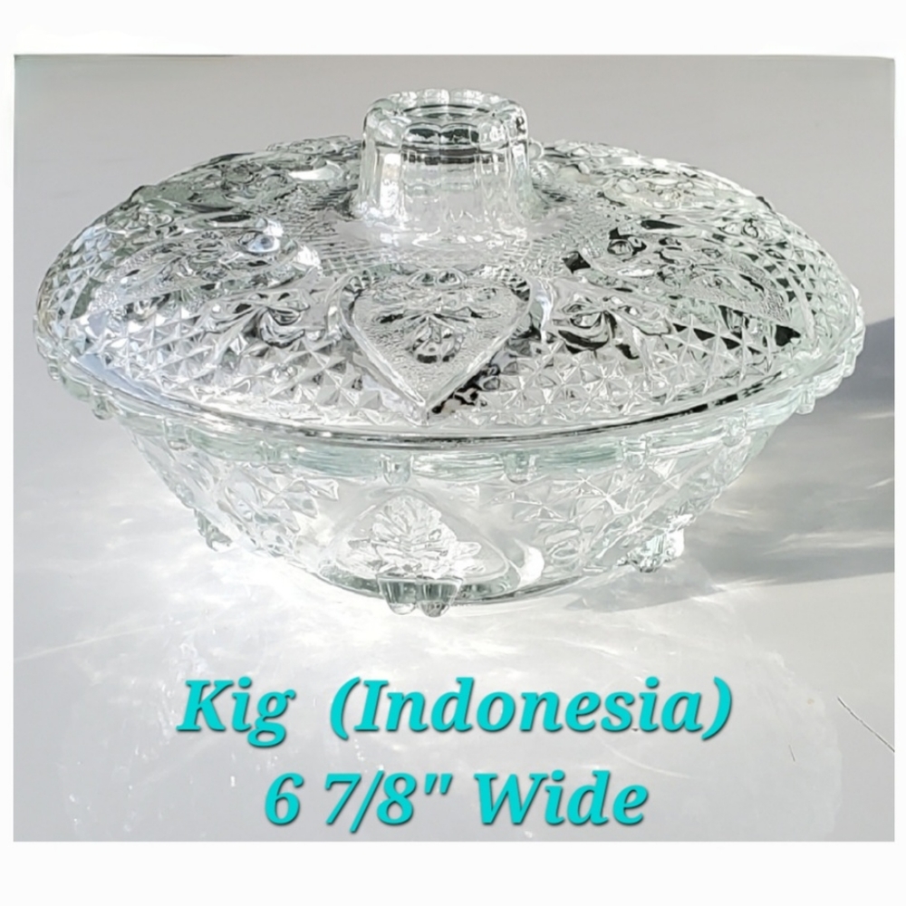 Vntg KIG Clear Hearts 💕 with 🌹 Roses Pressed Glass Candy Dish with Lid